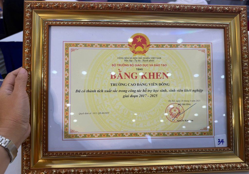 Niềm vui nhân đôi cho CĐ Viễn Đông tại Ngày hội Khởi nghiệp Quốc gia của HSSV lần thứ VII